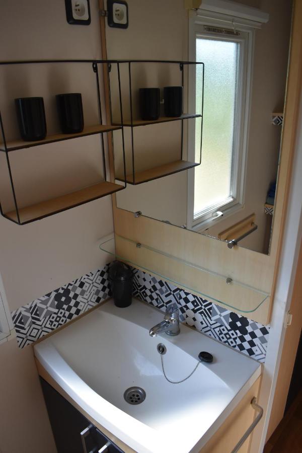 Mobil-Home Sur Terrain Bucolique Hyeres Bagian luar foto
