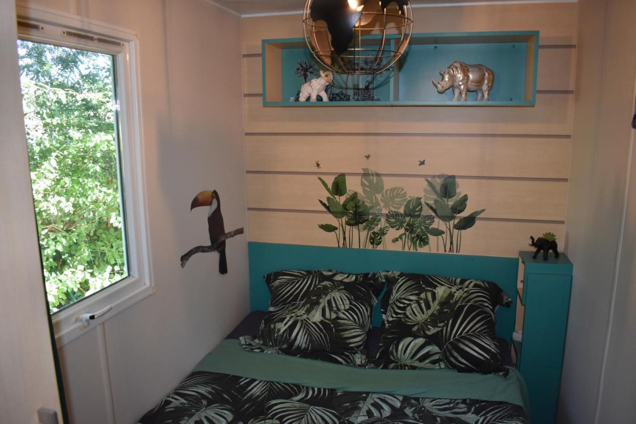Mobil-Home Sur Terrain Bucolique Hyeres Bagian luar foto